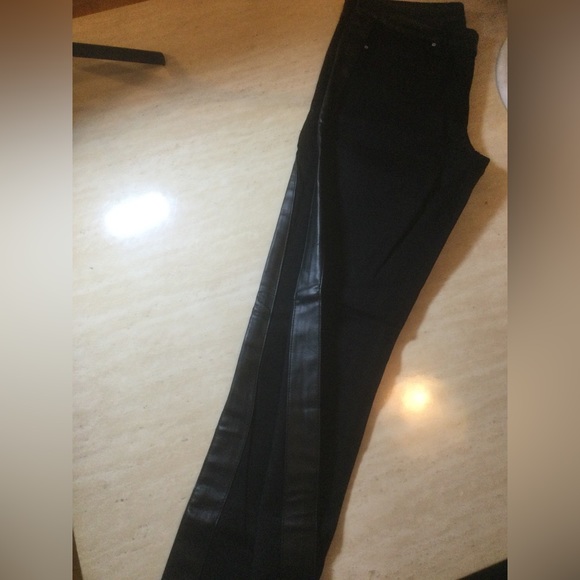 Club Monaco faux leather detail pants - Picture 5 of 9